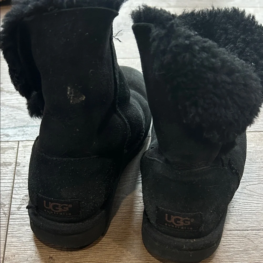 Ugg Boots ! Size 6